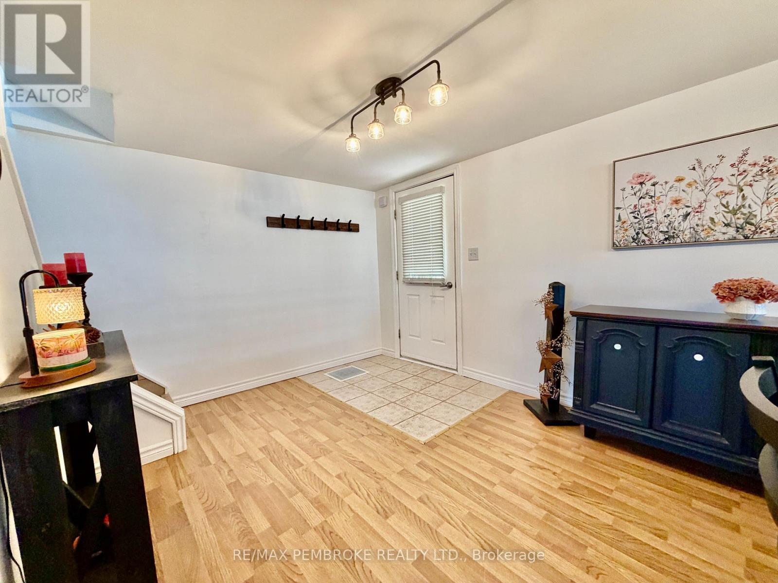 1081 BRONX STREET, Pembroke — photo 2