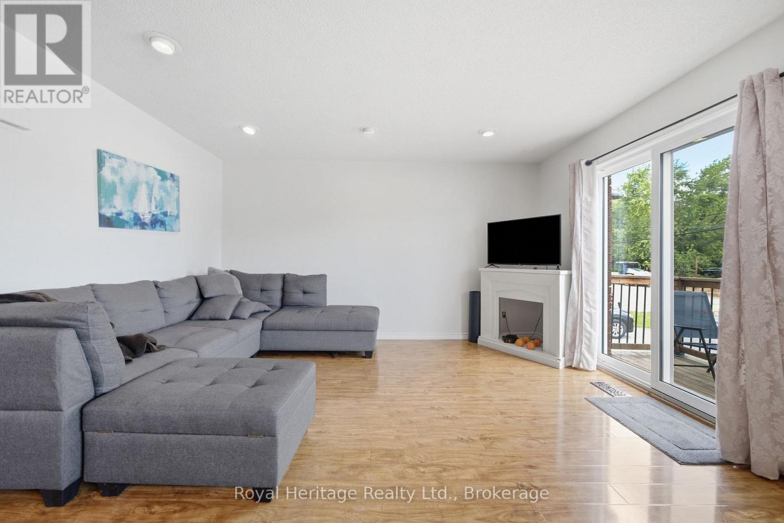 164 A Prince Edward Street, Brighton, ON photo 14