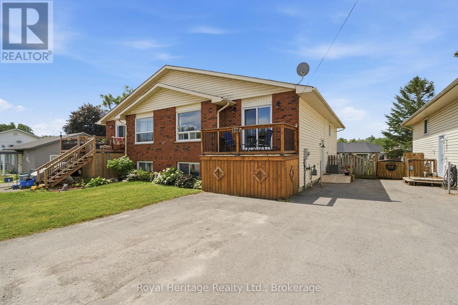 164 A Prince Edward Street, Brighton, ON photo 2