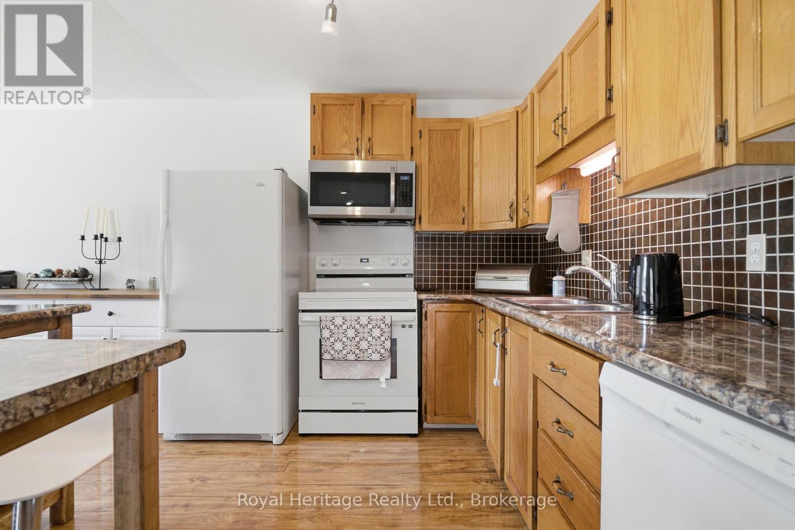 164 A Prince Edward Street, Brighton, ON photo 8