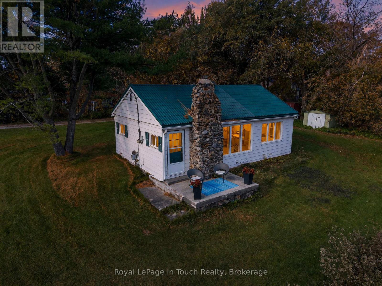 14177 Highway 12 Highway, Tay photo 22