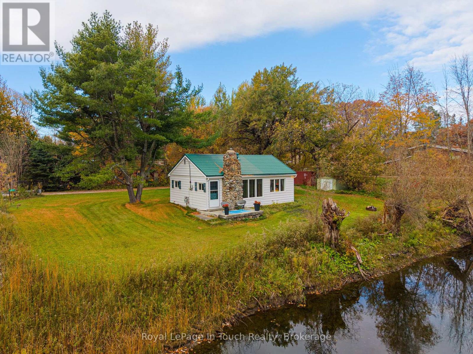 14177 Highway 12 Highway, Tay photo 3