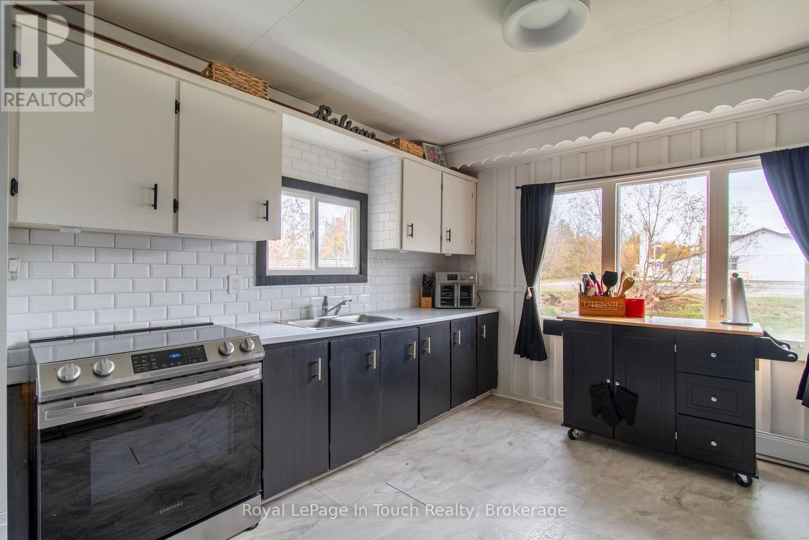 14177 Highway 12 Highway, Tay photo 8