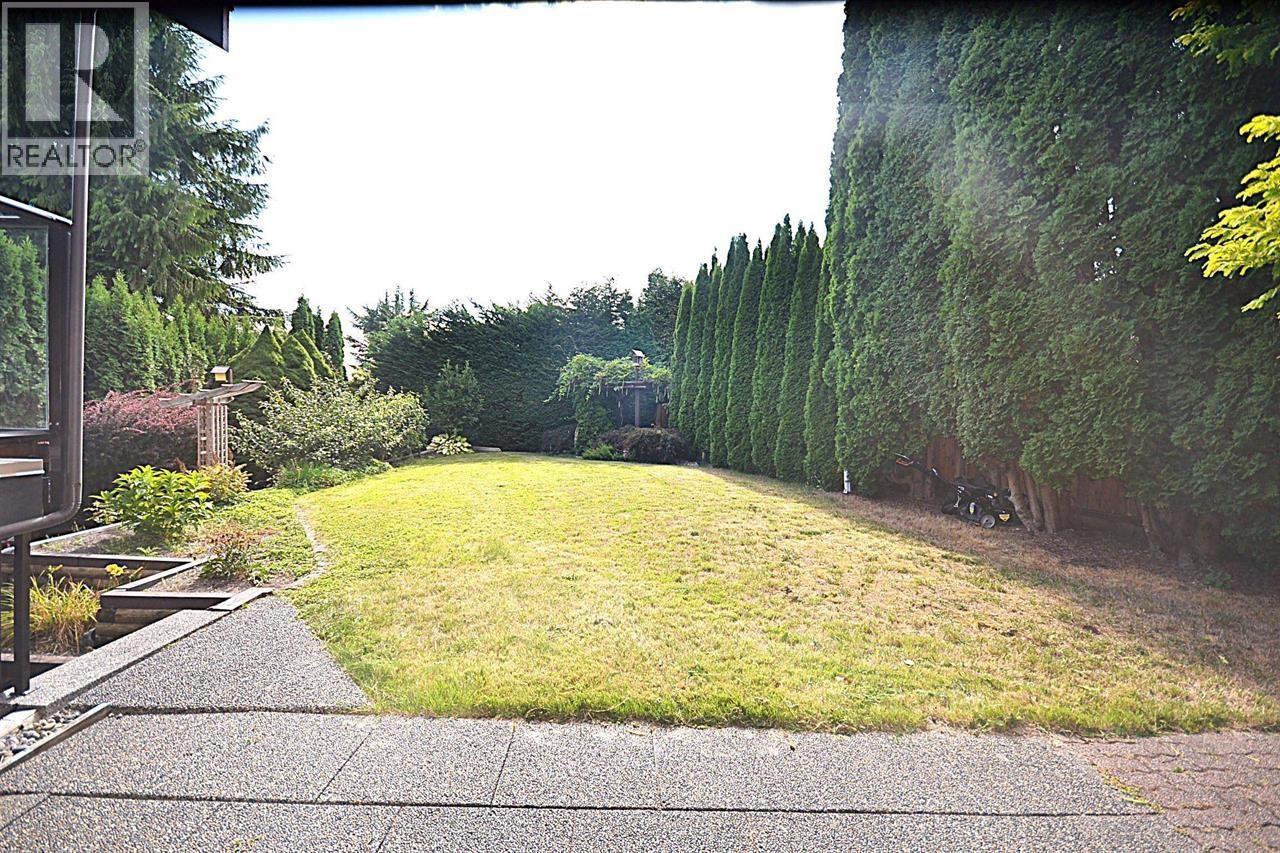 1410 Lansdowne Drive, Coquitlam — photo 22