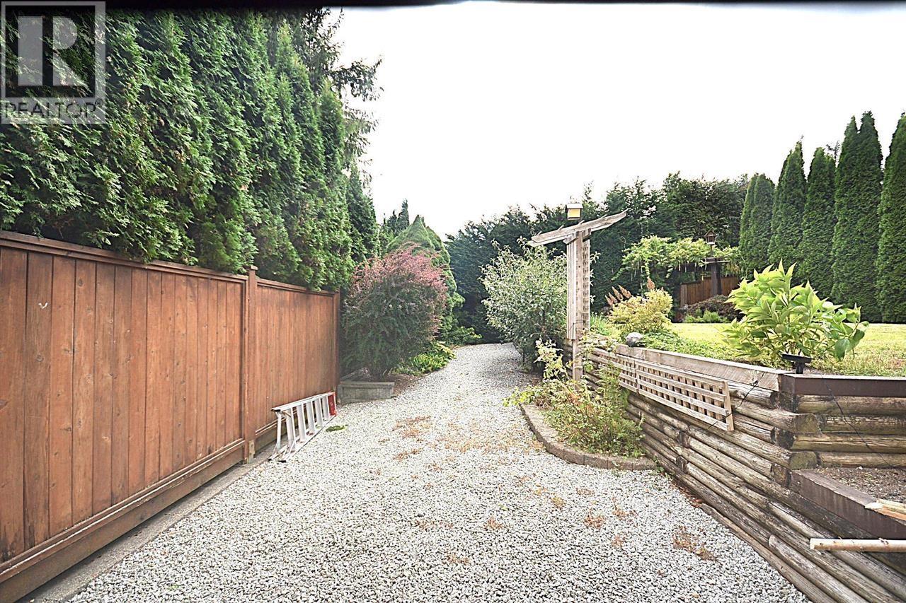 1410 Lansdowne Drive, Coquitlam — photo 11