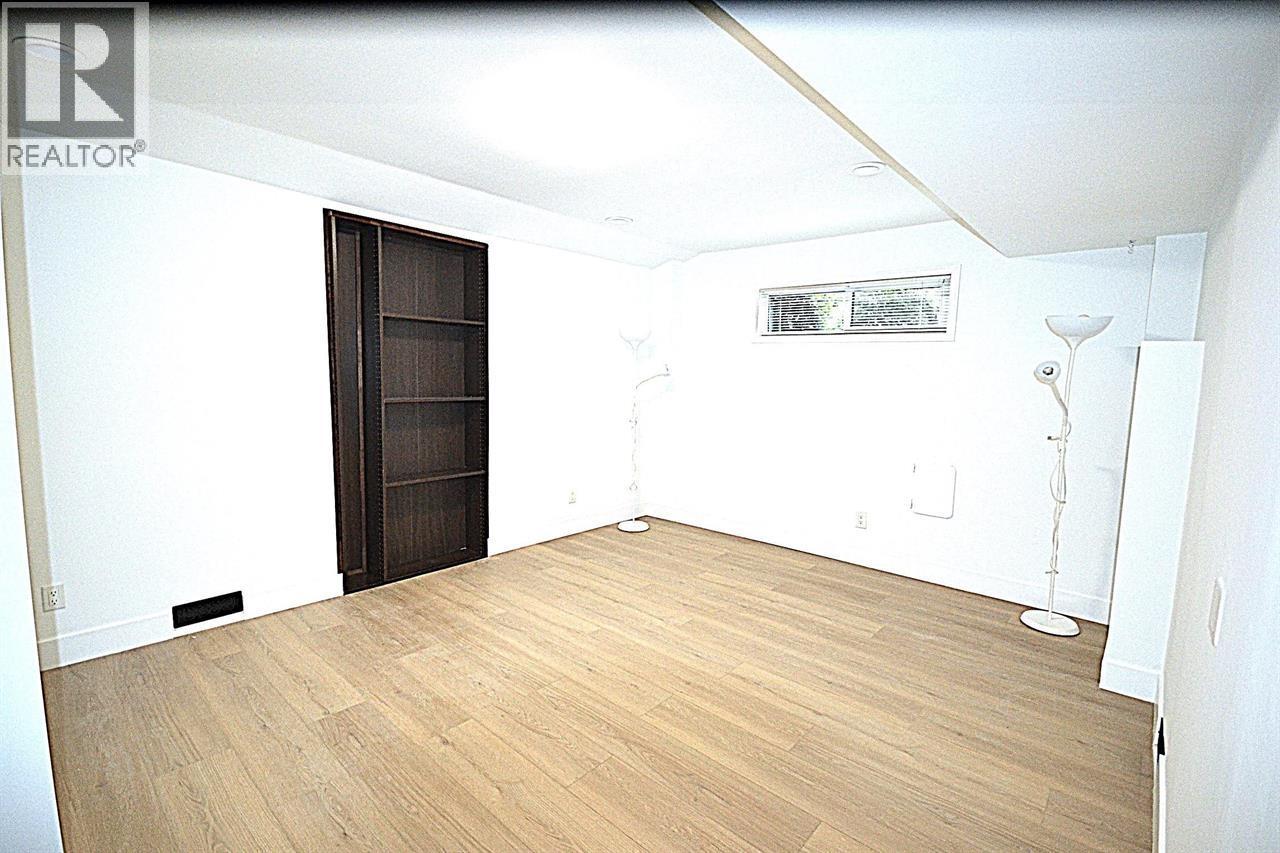 1410 Lansdowne Drive, Coquitlam — photo 19