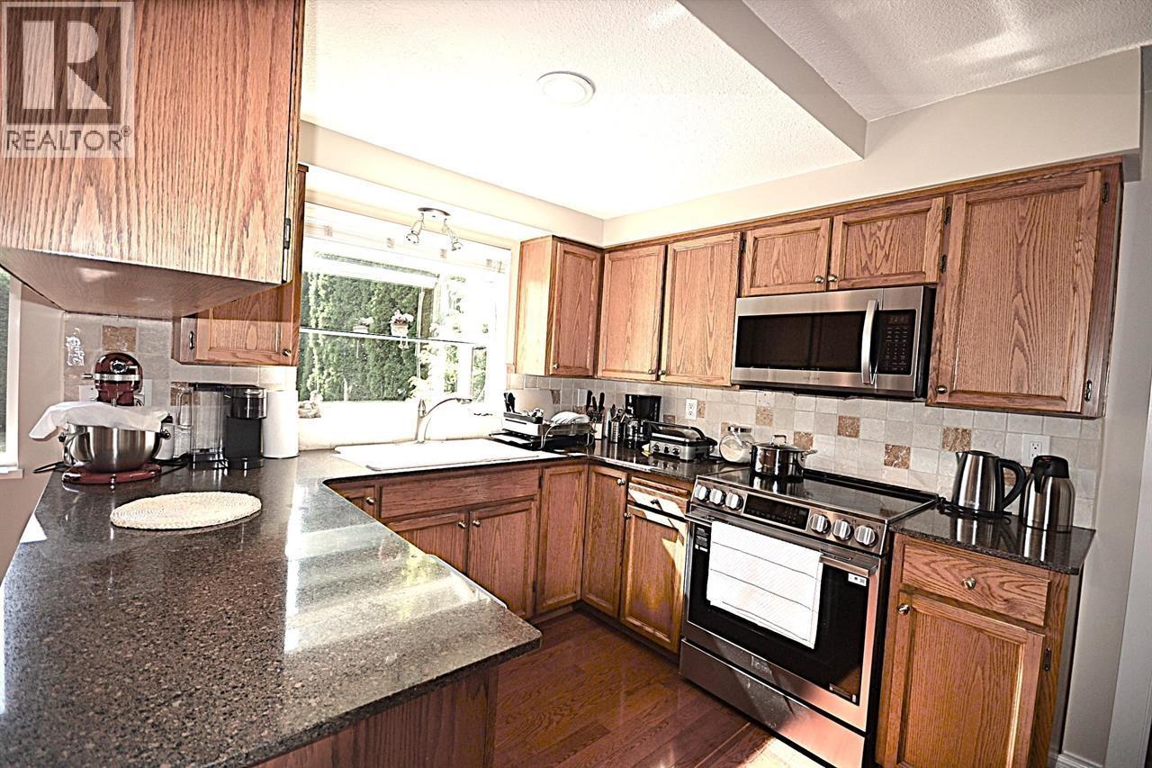 1410 Lansdowne Drive, Coquitlam — photo 16