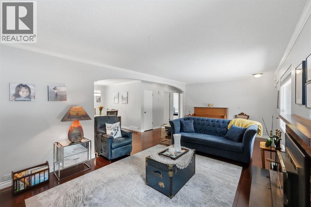 Listing photo – 6 College Park Close, Red Deer