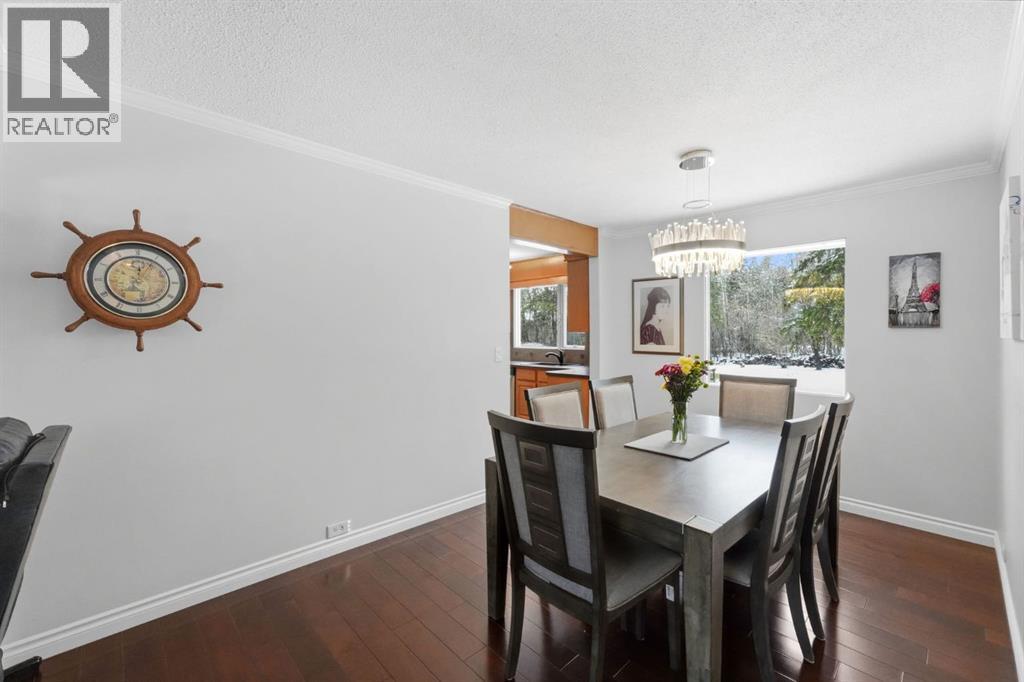 Listing photo – 6 College Park Close, Red Deer