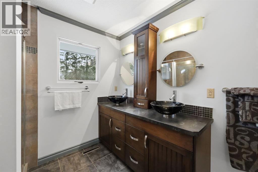 Listing photo – 6 College Park Close, Red Deer