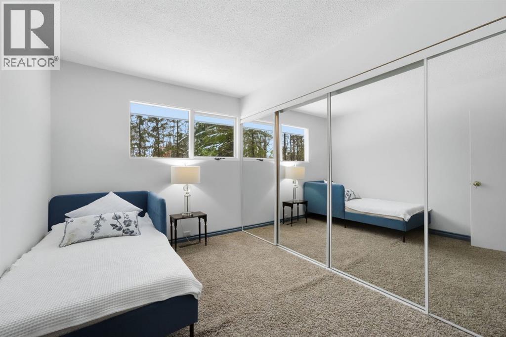 Listing photo – 6 College Park Close, Red Deer