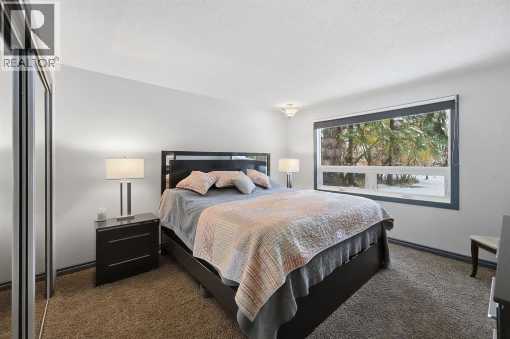 Listing photo – 6 College Park Close, Red Deer