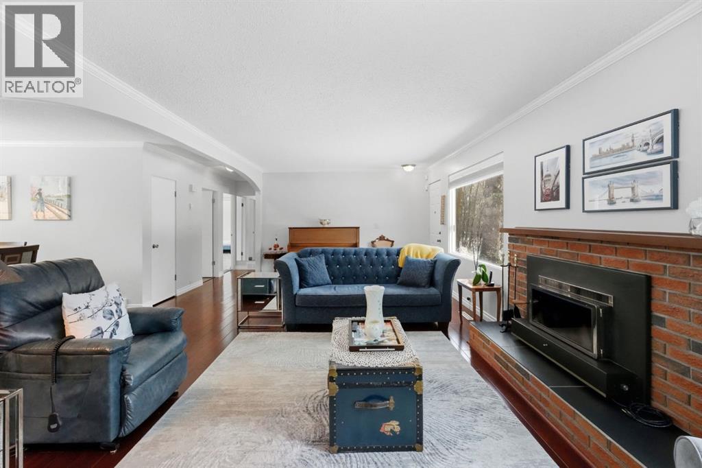 Listing photo – 6 College Park Close, Red Deer