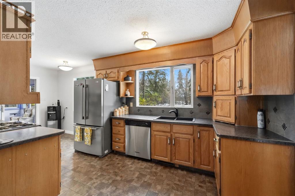Listing photo – 6 College Park Close, Red Deer