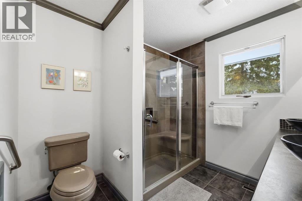 Listing photo – 6 College Park Close, Red Deer