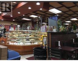 10670 Yonge Street W, Richmond Hill, ON L4C3C9 Photo 13