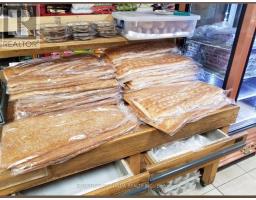 10670 Yonge Street W, Richmond Hill, ON L4C3C9 Photo 8