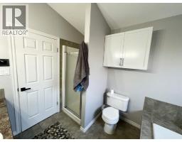 Bedroom - 53 Aberdeen Road W, Lethbridge, AB T1K4Z2 Photo 12