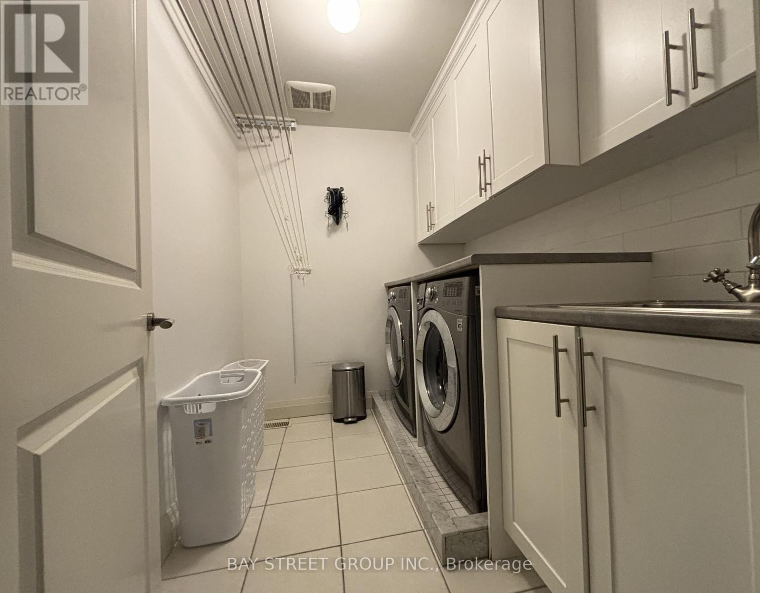 8 DODIE STREET - 21