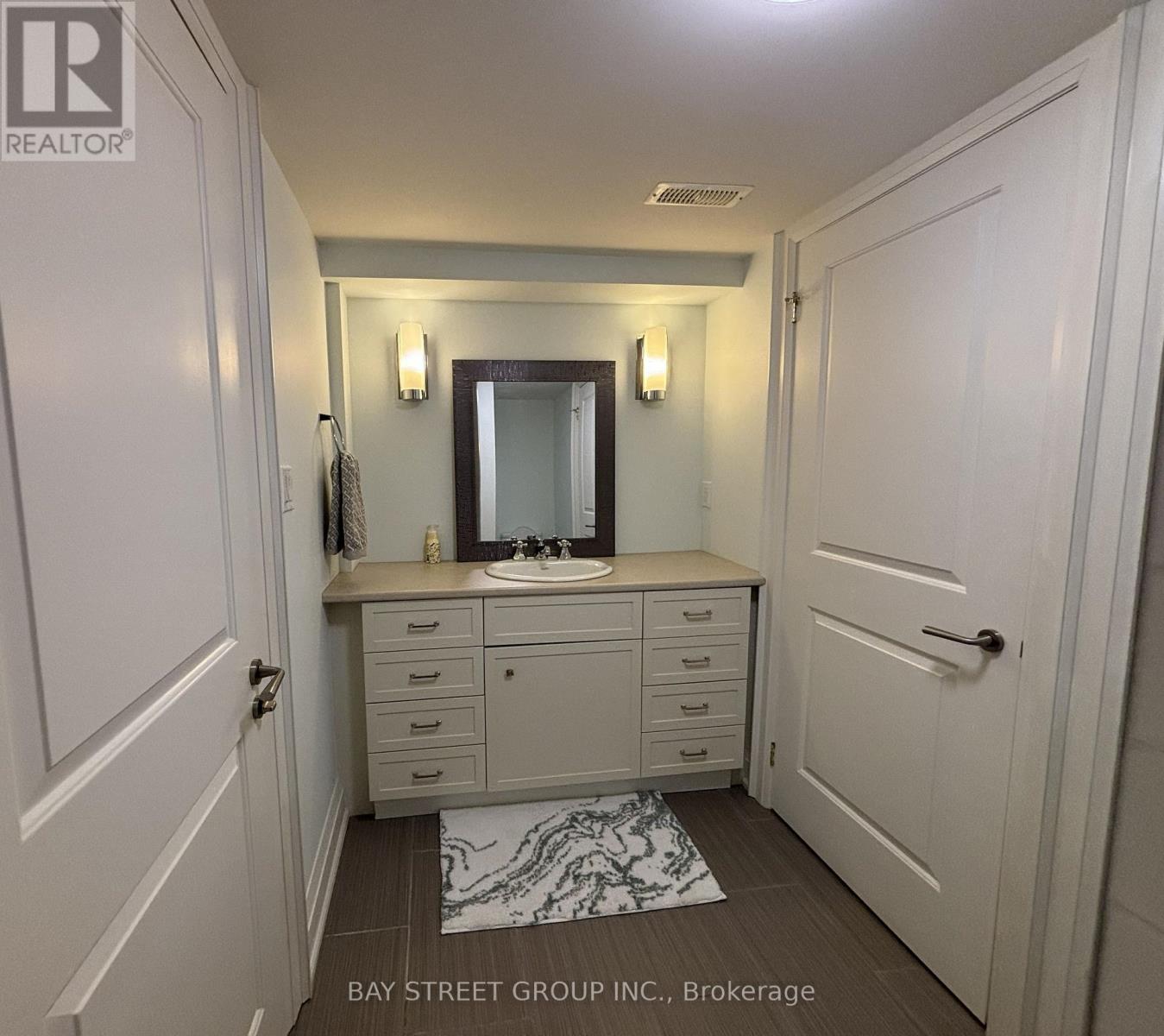 8 DODIE STREET - 24