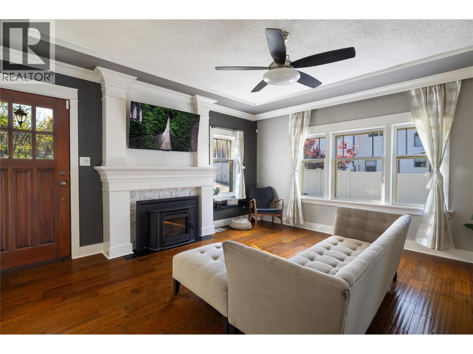 4004 Pleasant Valley Road, Vernon