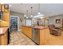 1496 Maxime Street, Ottawa, ON K1B3L1 Photo 18