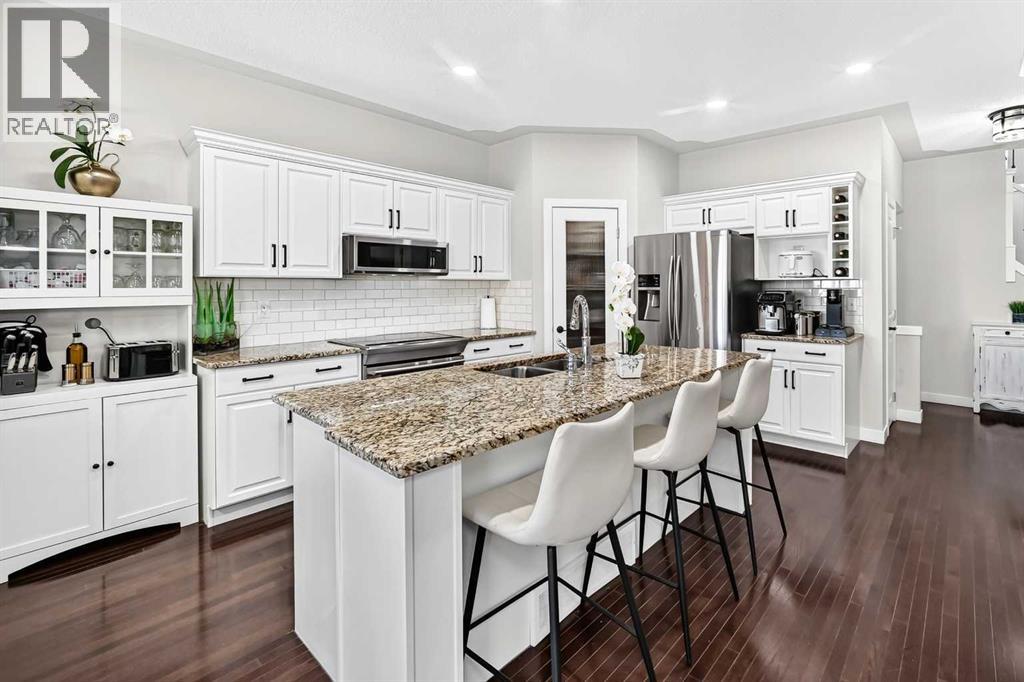 1060 Kingston Cres SE Airdrie, AB Kitchen