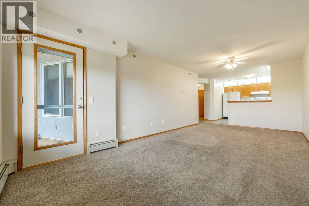 416, 75 1 Avenue S, photo 10 of 27