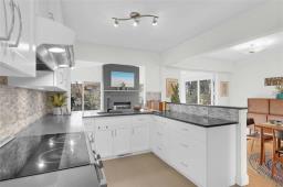 Recreation room - 2498 Pinewood Drive, Winnipeg, MB R3J0C4 Photo 8
