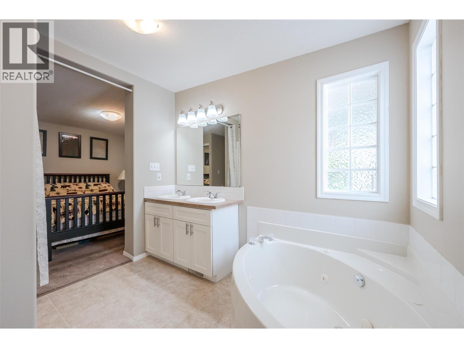 8598 Highway 97 Unit# 44, Oliver