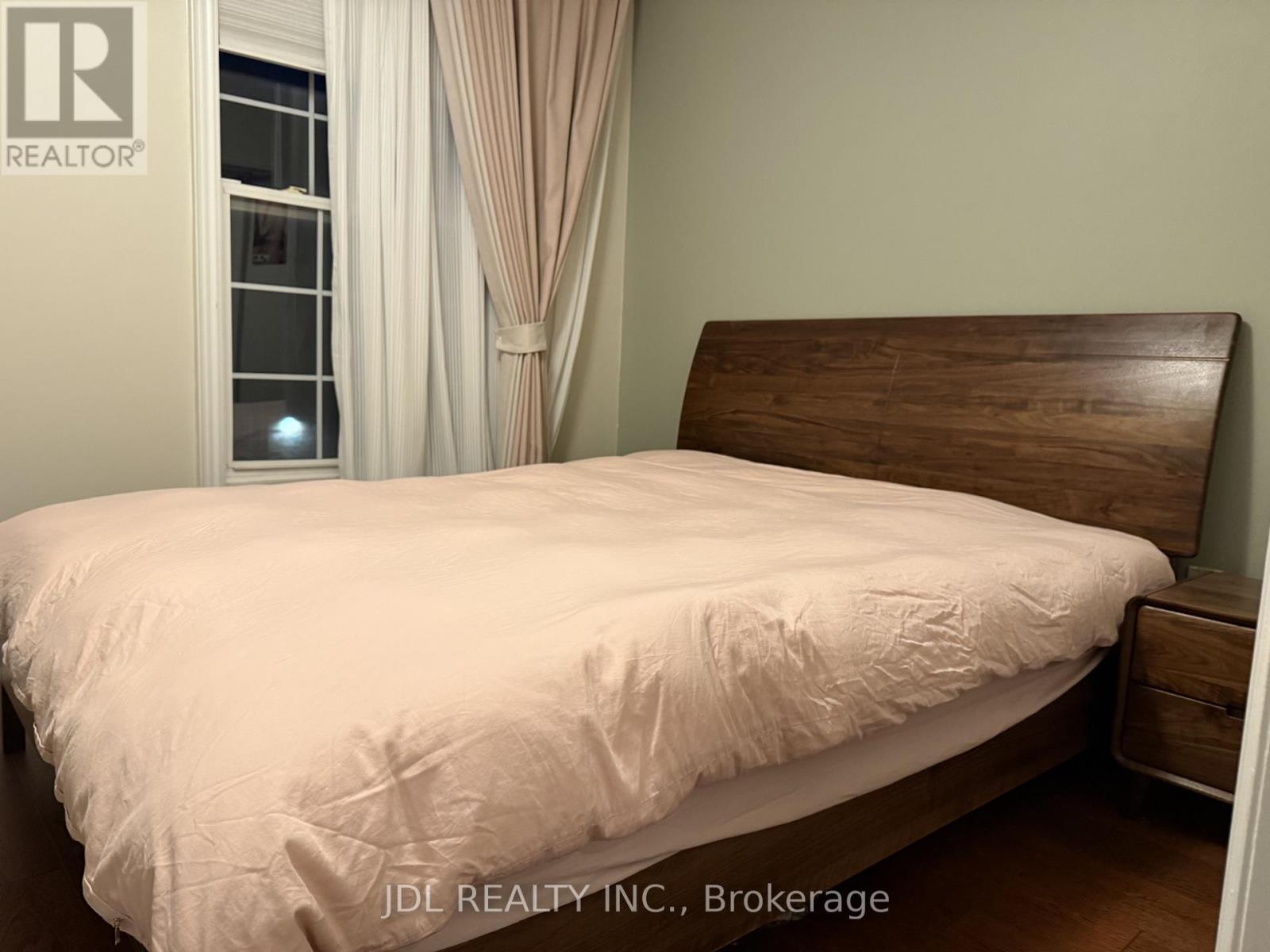 2 FAIRHEAD MEWS, Toronto (East End-Danforth) — photo 9