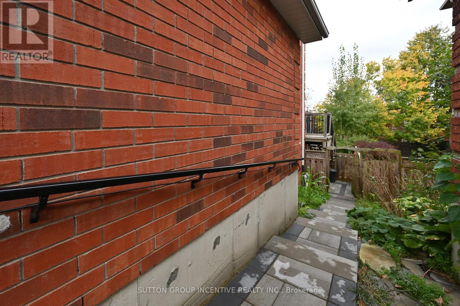 LOWER - 71 SNOWY OWL CRESCENT, Barrie (Little Lake) — photo 10