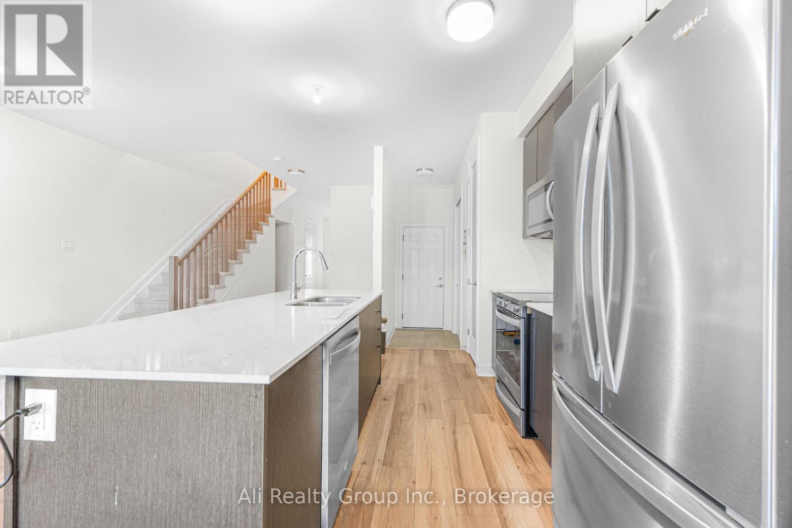 120 SUCCESSION COURT, Ottawa — photo 9