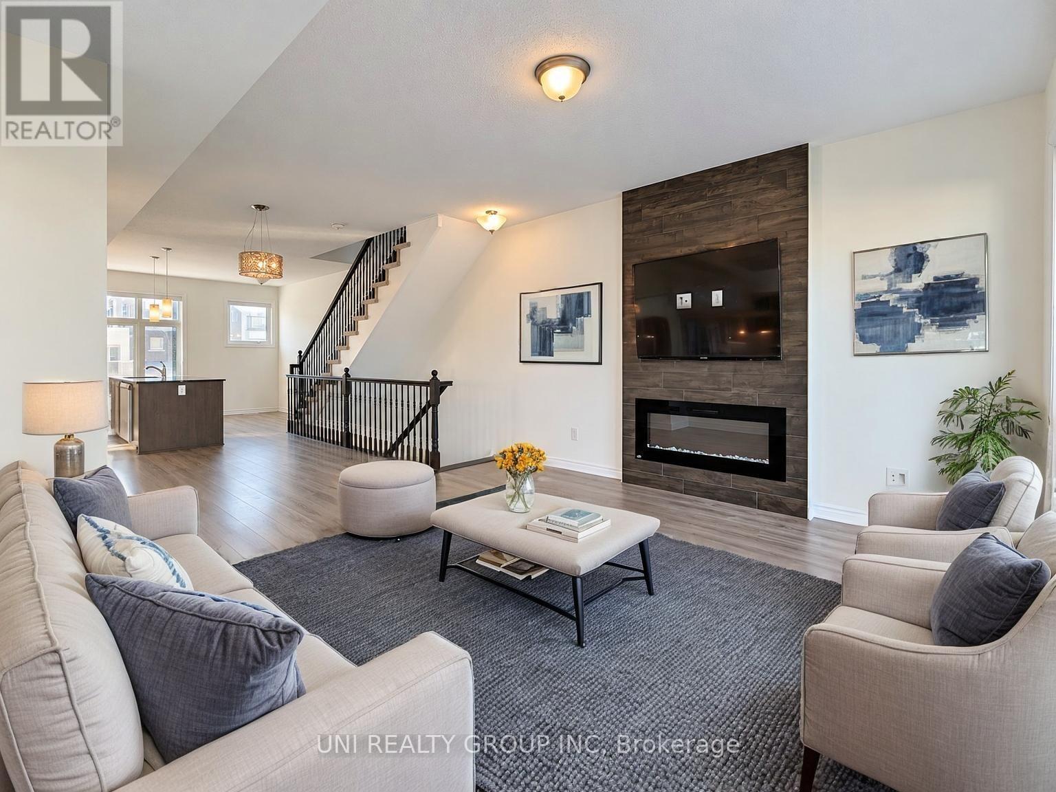 809 MIKINAK ROAD, Ottawa — photo 11
