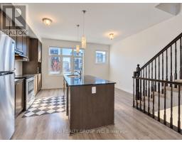 809 Mikinak Road, Ottawa, ON K1K4Z9 Photo 17