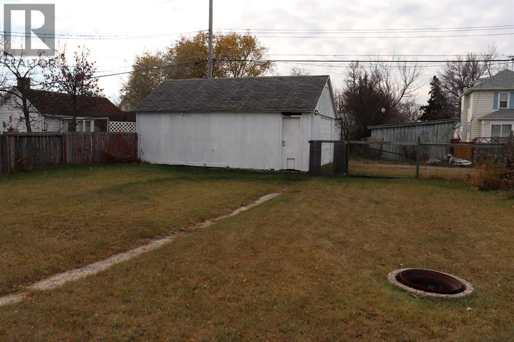 Listing photo – 5017 55 Avenue, Ponoka