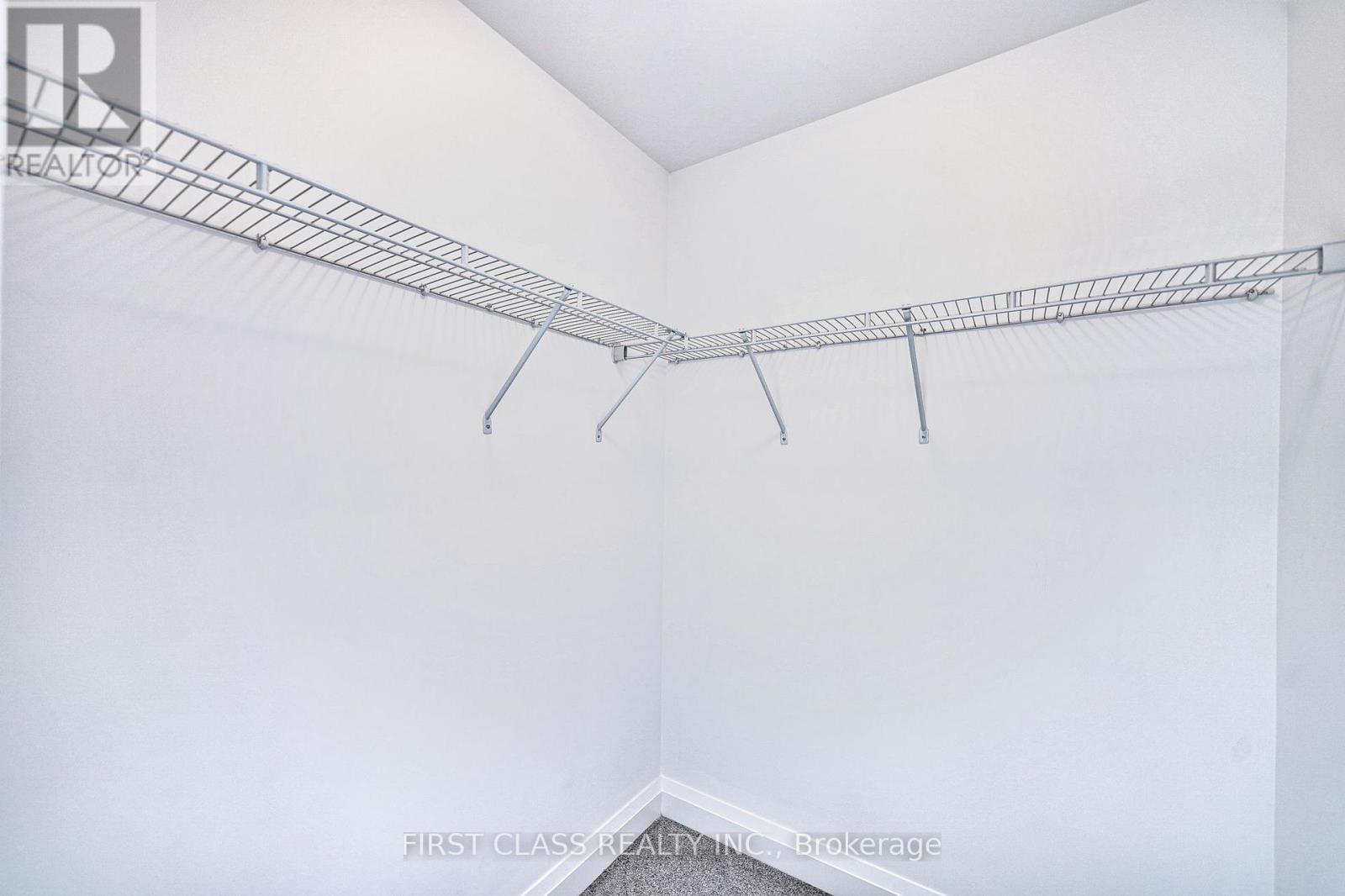 24 Barnyard Trail, Barrie photo 29