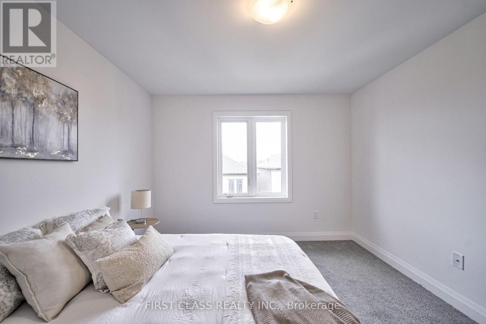 24 Barnyard Trail, Barrie photo 39
