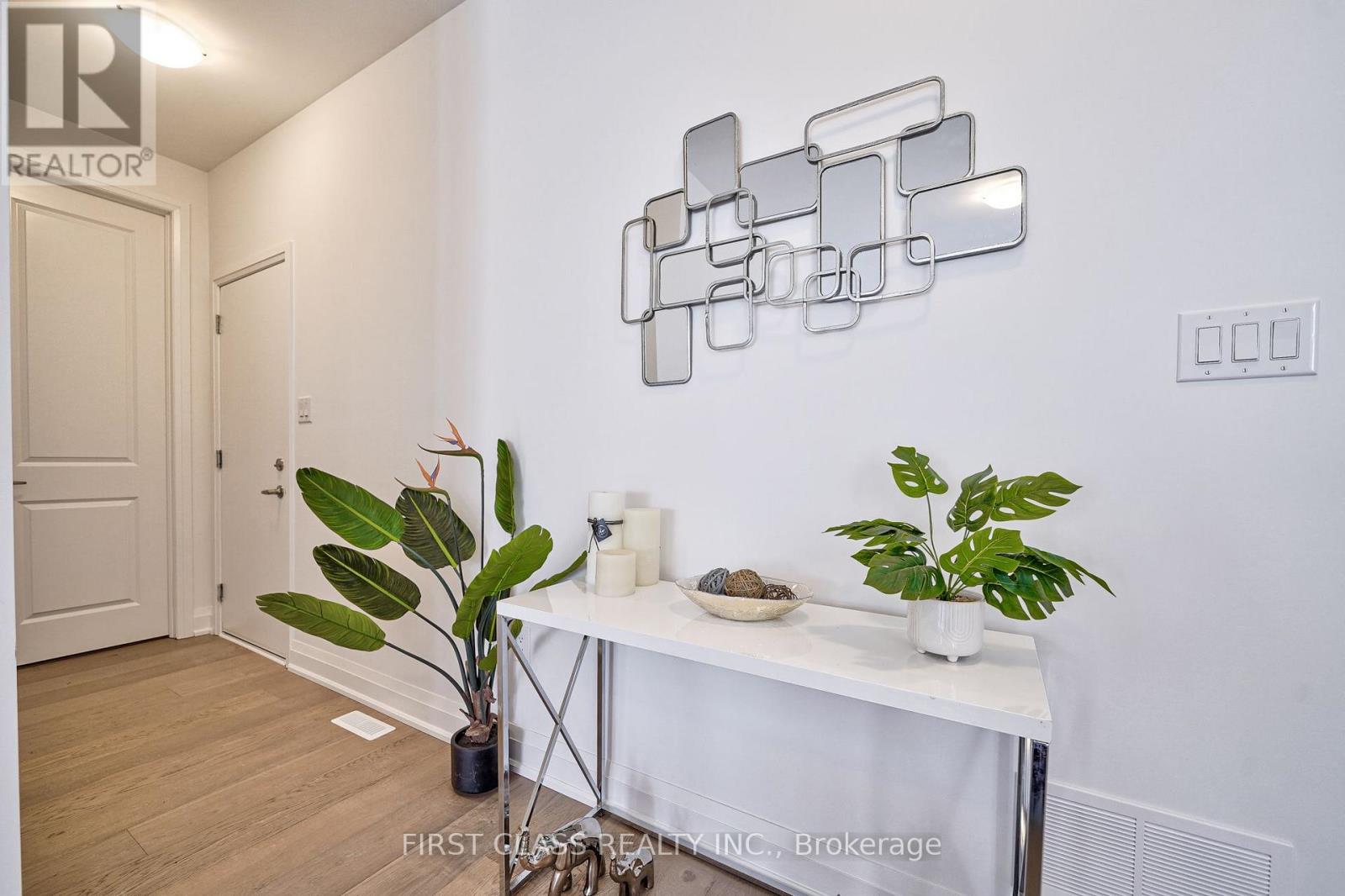 24 BARNYARD TRAIL, Barrie — photo 6