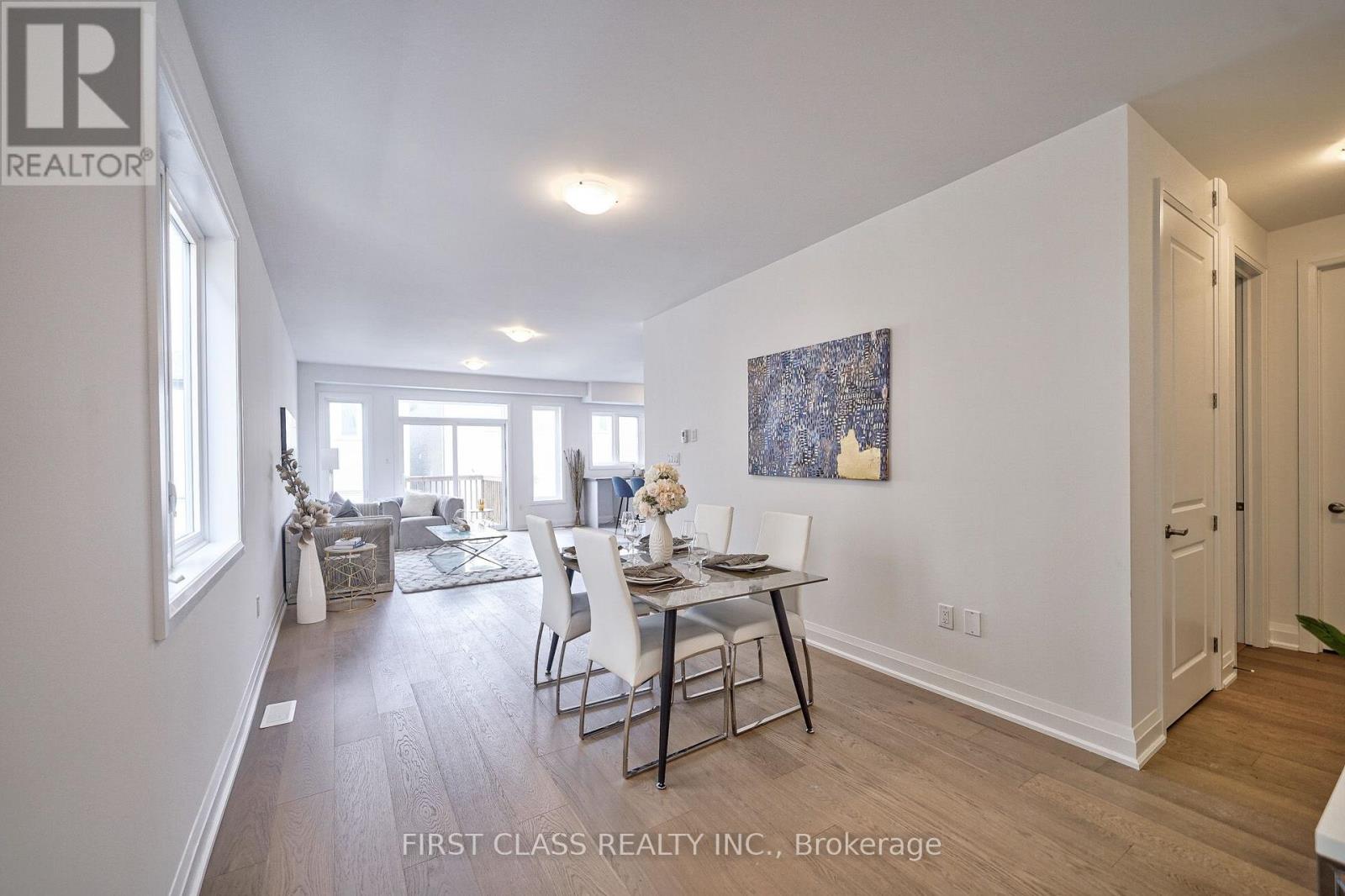 24 BARNYARD TRAIL, Barrie — photo 7