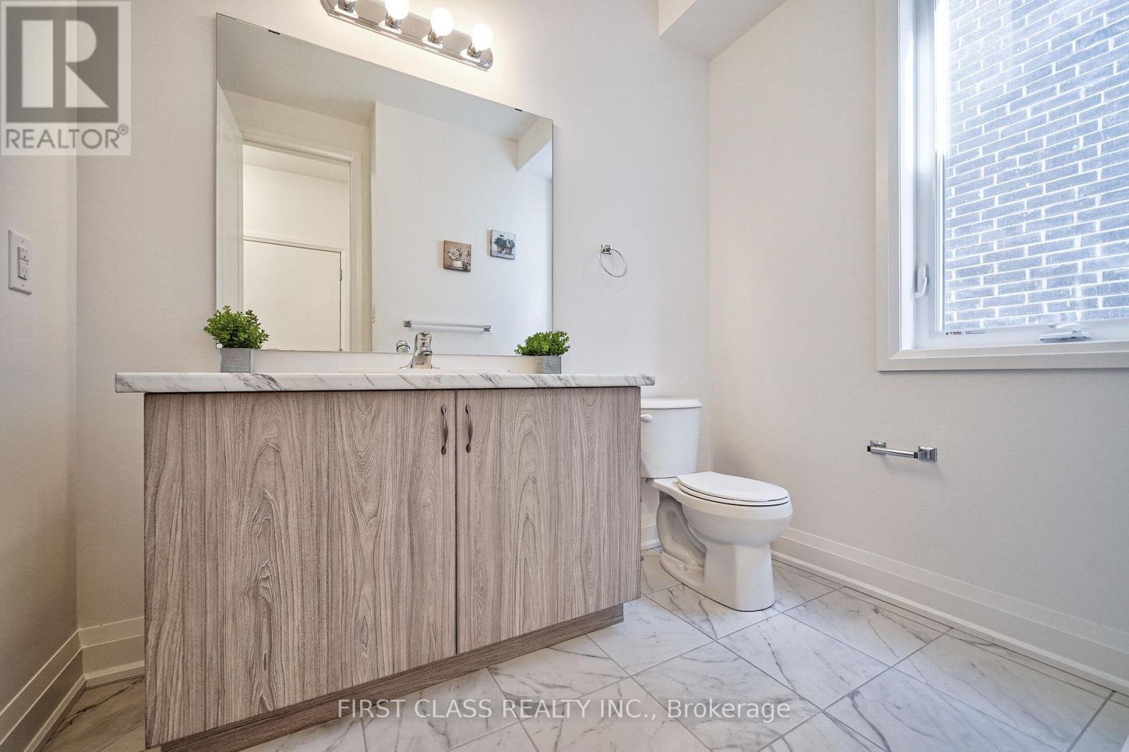 24 BARNYARD TRAIL, Barrie — photo 9