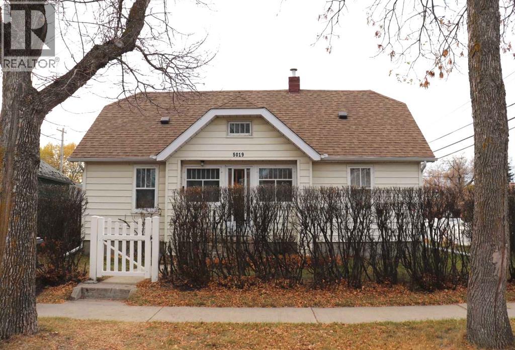 Photo of 5019 55 Avenue, Ponoka