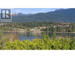 458 Northcliffe Crescent, Burnaby, BC V5A1A1 Photo 13