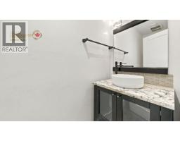 458 Northcliffe Crescent, Burnaby, BC V5A1A1 Photo 22