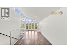 458 Northcliffe Crescent, Burnaby, BC V5A1A1 Photo 9