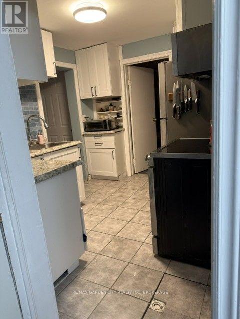 16 LEESON STREET, St. Catharines (Burleigh Hill) — photo 9