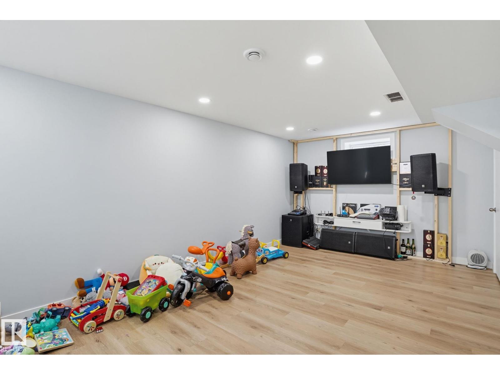 11612 168 Avenue NW, photo 25