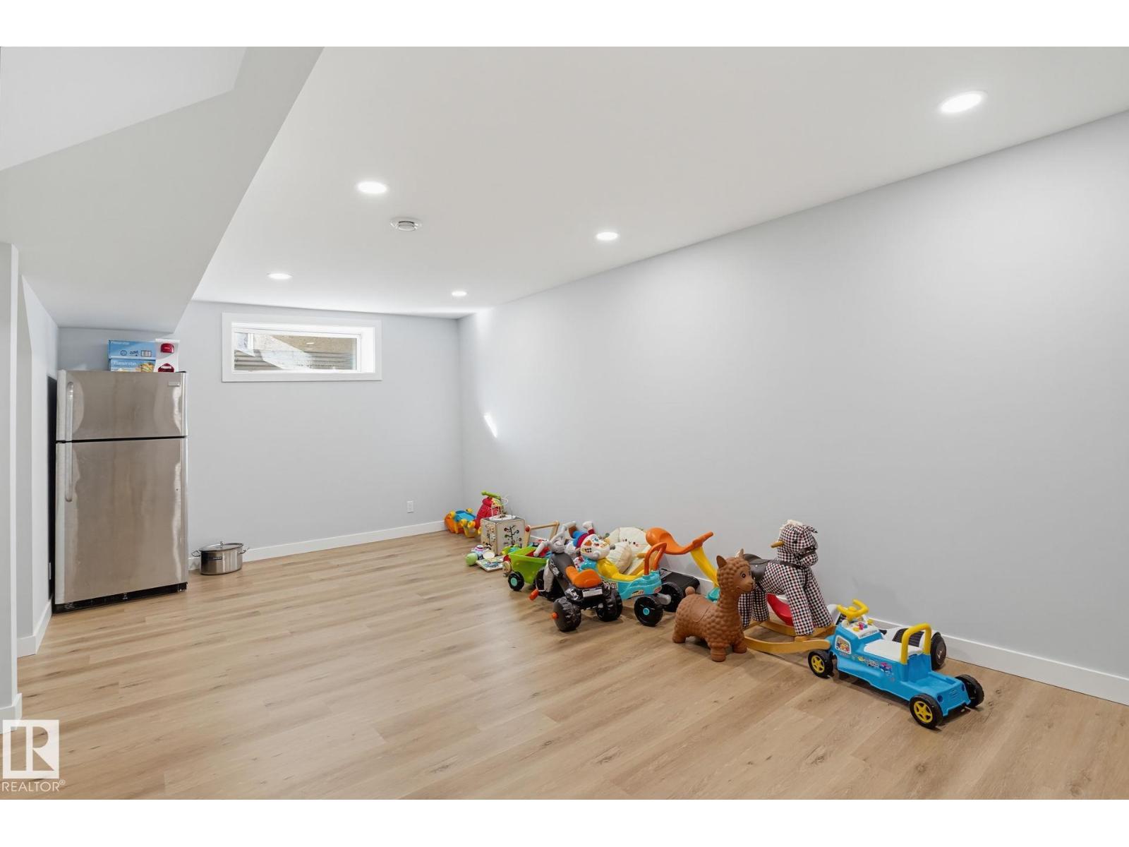 11612 168 Avenue NW, photo 28