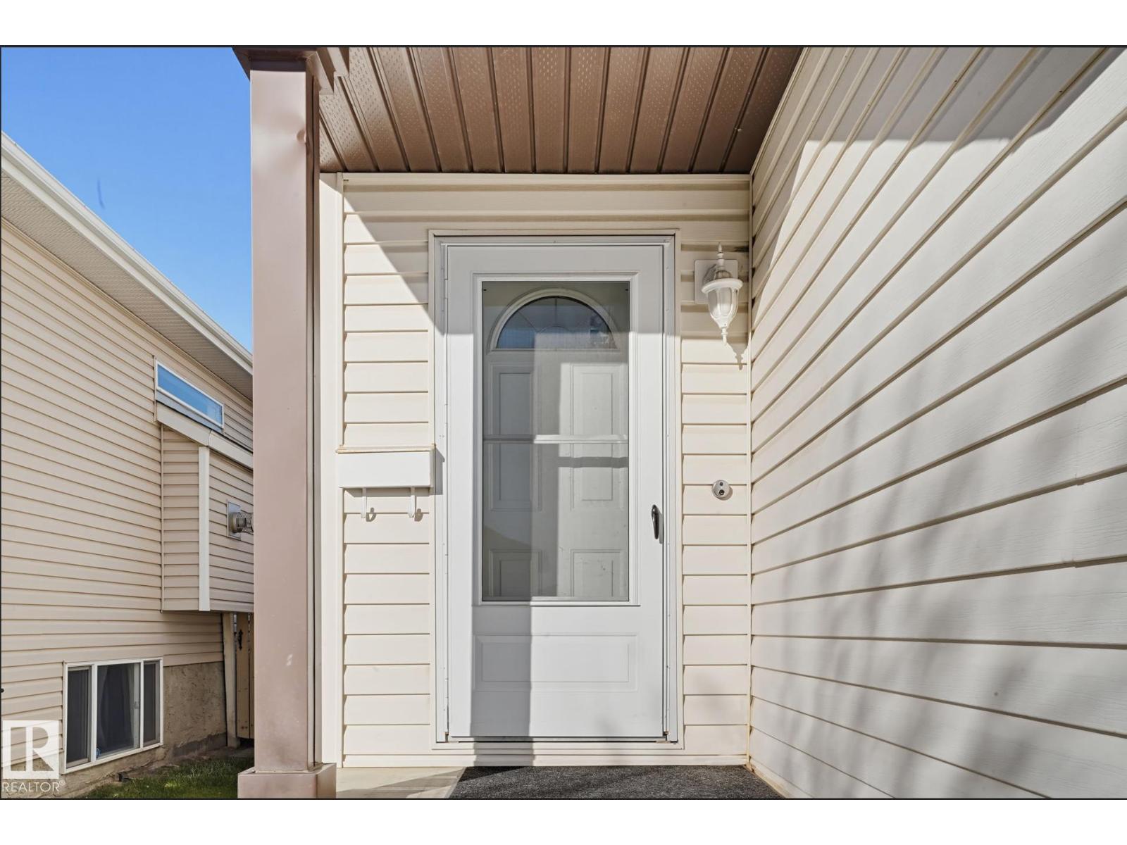 11612 168 Avenue NW, photo 2