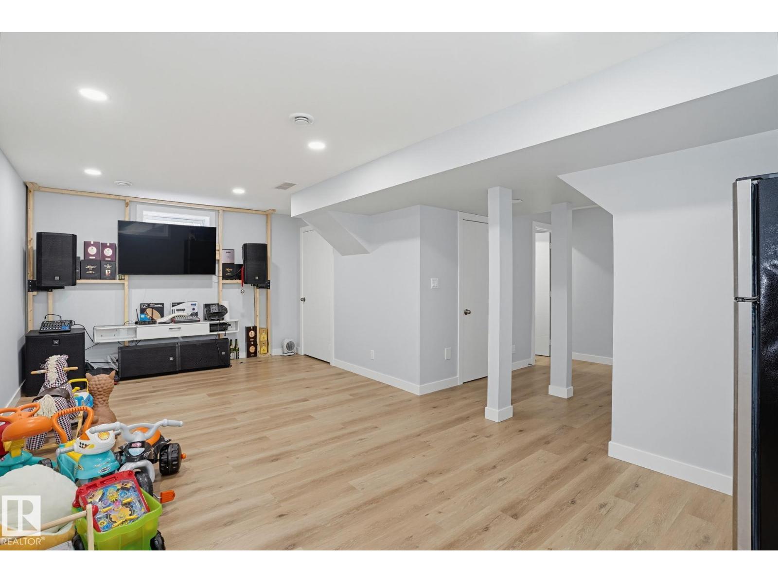 11612 168 Avenue NW, photo 26